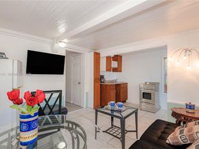 1611 Fletcher St, Hollywood FL 33020