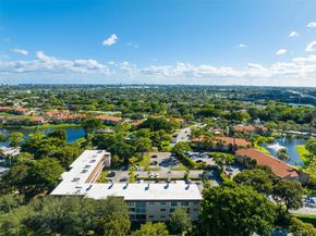 608 SW Natura Blvd 311, Deerfield Beach FL 33441