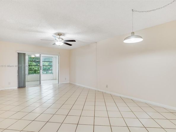 608 SW Natura Blvd 311, Deerfield Beach FL 33441