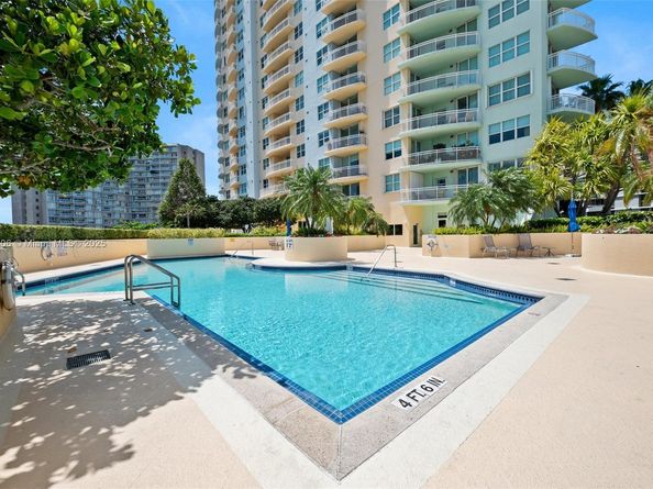 2475 Brickell Ave 1805, Miami FL 33129