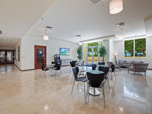 2475 Brickell Ave 1805, Miami FL 33129