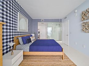 460 NE 28th St 3904, Miami FL 33137