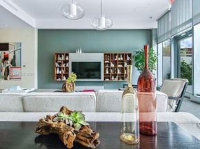 460 NE 28th St 3904, Miami FL 33137