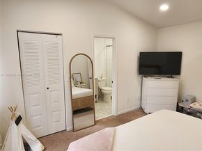 11763 NW 11th St, Pembroke Pines FL 33026