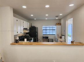 11763 NW 11th St, Pembroke Pines FL 33026