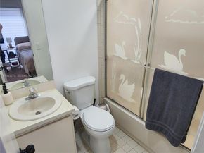 11763 NW 11th St, Pembroke Pines FL 33026