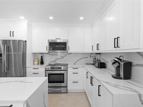 1144 Adams St, Hollywood FL 33019