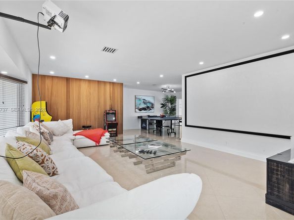 1144 Adams St, Hollywood FL 33019