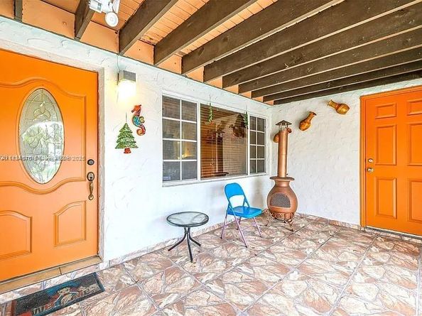 1385 NE 130th St, North Miami FL 33161