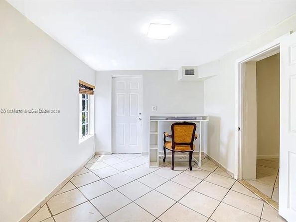 1385 NE 130th St, North Miami FL 33161