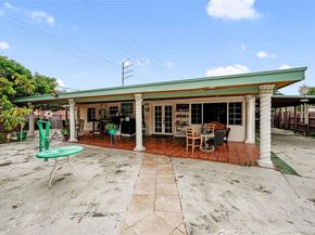 1385 NE 130th St, North Miami FL 33161