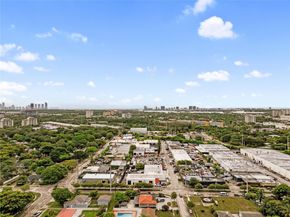 1385 NE 130th St, North Miami FL 33161