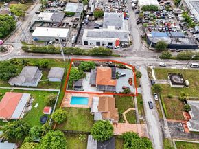 1385 NE 130th St, North Miami FL 33161
