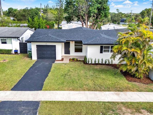 131 NE 18th St, Homestead FL 33030
