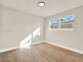 131 NE 18th St, Homestead FL 33030