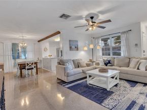 7710 NW 11th Ct, Pembroke Pines FL 33024