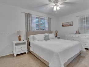 7710 NW 11th Ct, Pembroke Pines FL 33024