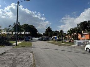 1077 NE 157th Ter, North Miami Beach FL 33162