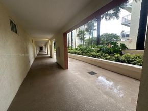 7265 SW 89th St A211, Miami FL 33156