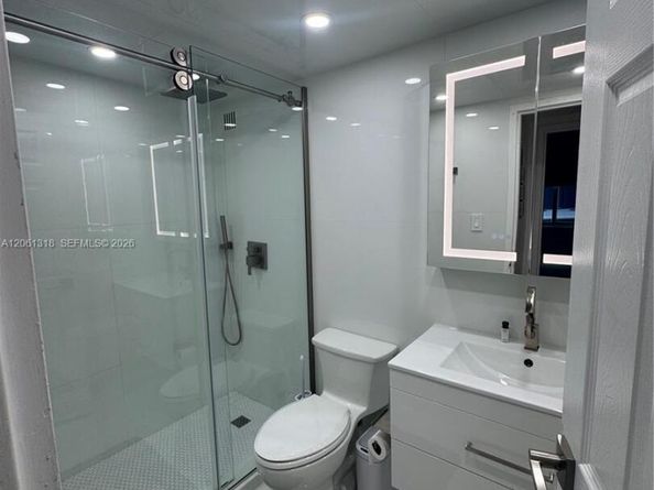 5401 Collins Ave 334, Miami Beach FL 33140