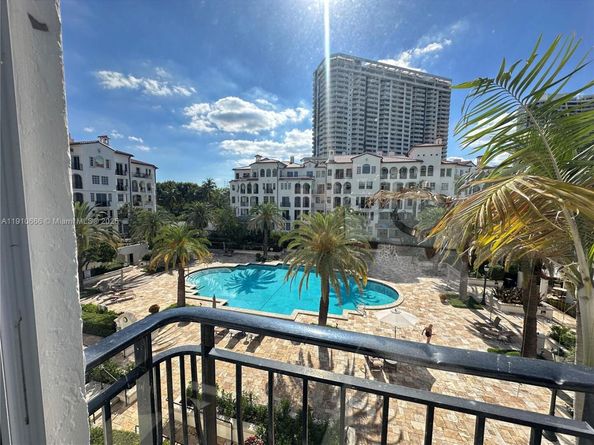 3900 Island Blvd B303, Aventura FL 33160