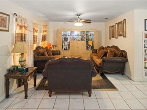 811 NW 196th Ter, Miami Gardens FL 33169