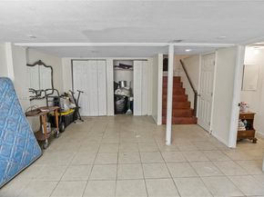 811 NW 196th Ter, Miami Gardens FL 33169