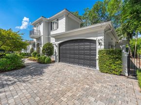 6900 Altamira St, Coral Gables FL 33146