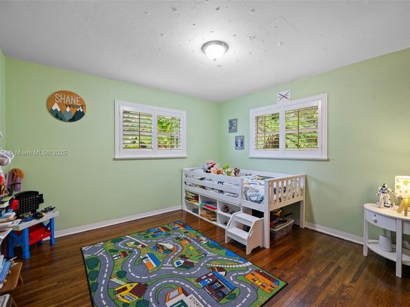 3800 SW 68th Ave, Miami FL 33155