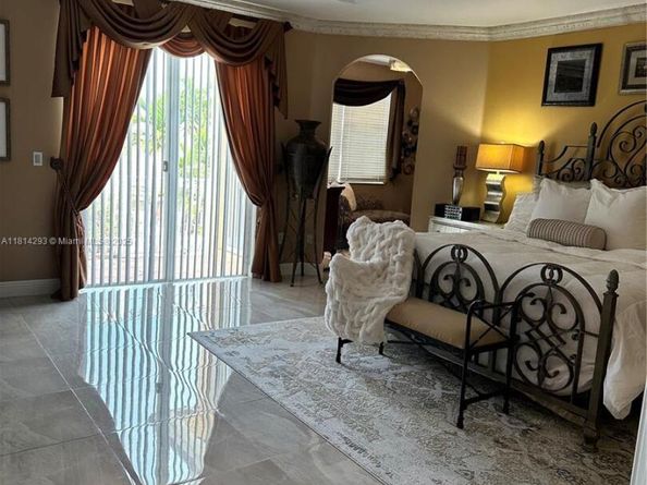 5320 SW 130th Ter, Miramar FL 33027