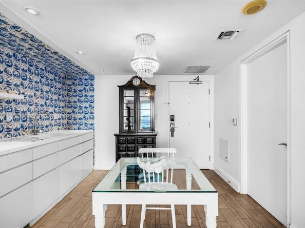 1100 West Ave 1420, Miami Beach FL 33139