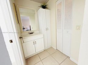 3061 NW 47th Ter 228B, Lauderdale Lakes FL 33313