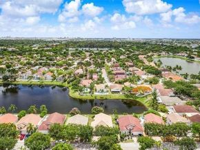 4974 SW 34th Ter, Hollywood FL 33312