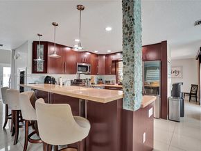 13901 Appalachian Trl, Davie FL 33325