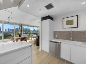 1000 Venetian Way 810, Miami FL 33139