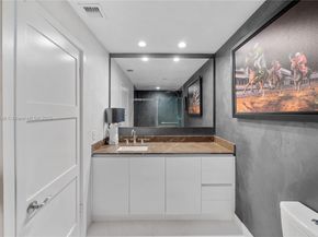 1000 Venetian Way 810, Miami FL 33139
