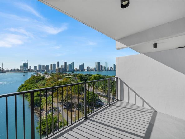 1000 Venetian Way 810, Miami FL 33139