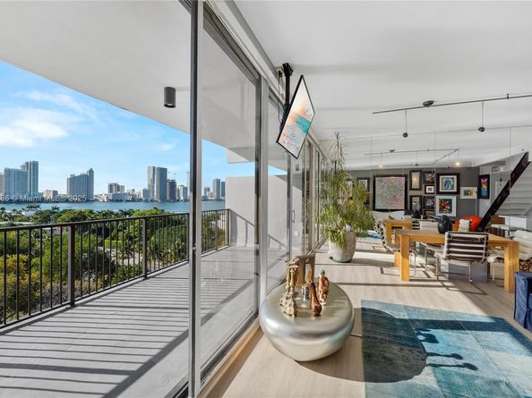 1000 Venetian Way 810, Miami FL 33139