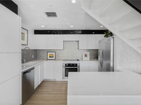 1000 Venetian Way 810, Miami FL 33139