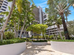 1000 Venetian Way 810, Miami FL 33139