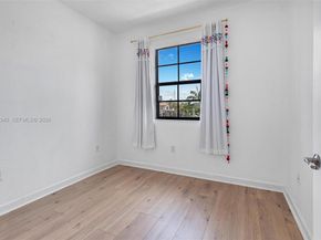 749 SE 32nd Ter 749, Homestead FL 33033