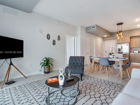 3900 Biscayne Blvd N813, Miami FL 33137