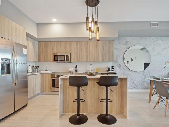 3900 Biscayne Blvd N813, Miami FL 33137