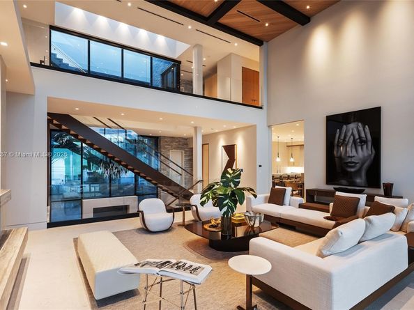 3052 N Atlantic Blvd, Fort Lauderdale FL 33308