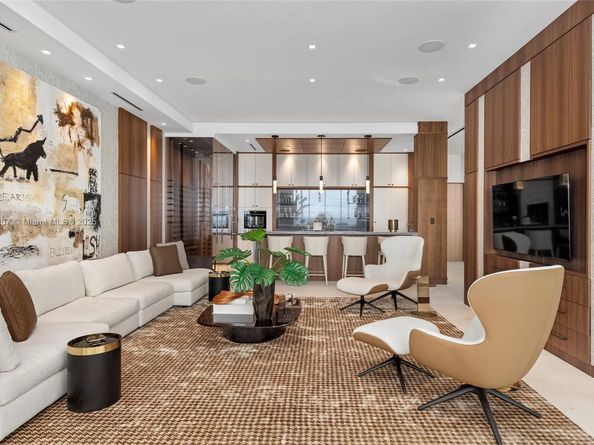 3052 N Atlantic Blvd, Fort Lauderdale FL 33308