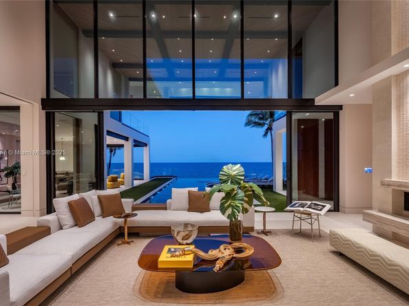 3052 N Atlantic Blvd, Fort Lauderdale FL 33308