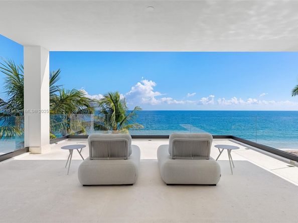 3052 N Atlantic Blvd, Fort Lauderdale FL 33308