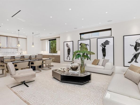 3052 N Atlantic Blvd, Fort Lauderdale FL 33308