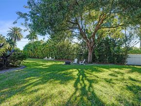 940 Hollywood Blvd, Hollywood FL 33019