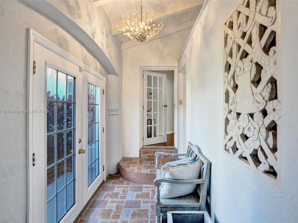 940 Hollywood Blvd, Hollywood FL 33019